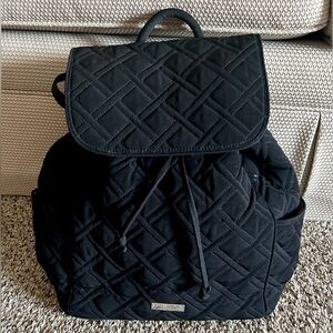Vera Bradley Black Quilted Drawstring Backpack Colorful Leaves Fabric Lining